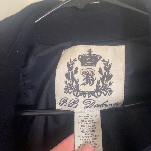 Wool trench coat - Picture 7 of 16